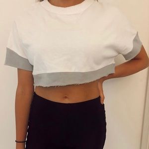 Cropped Tee